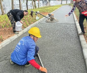 中山河道整治項目【夜光石+透水混凝土】路面施工！